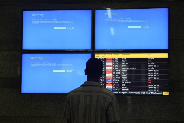 Hundreds of flights were affected at several airports around the world as a result of the global IT outage